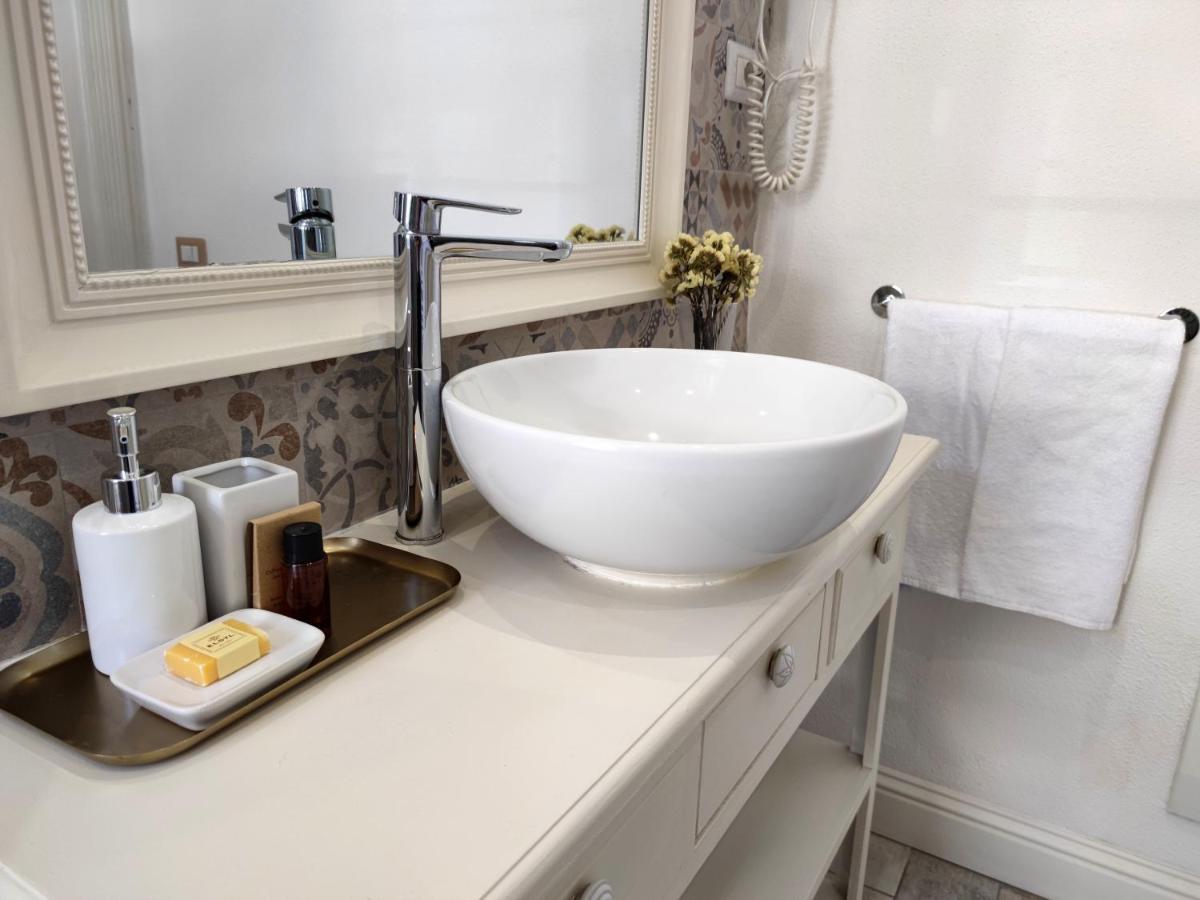 Hibiscus Comfort Stay Quartu SantʼElena Esterno foto