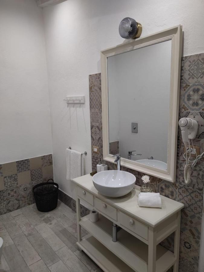 Hibiscus Comfort Stay Quartu SantʼElena Esterno foto